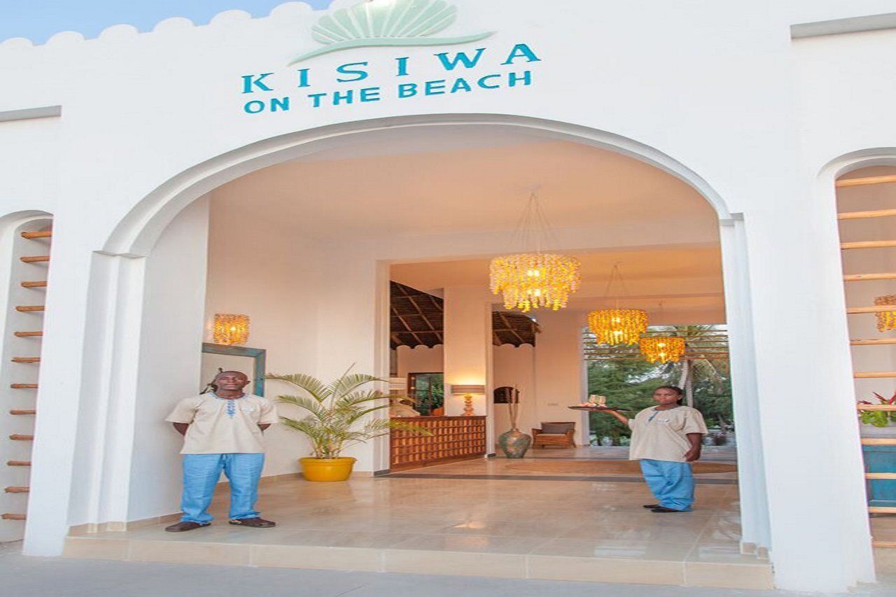 キシワ オン ザ ビーチ リゾート パジェ エクステリア 写真